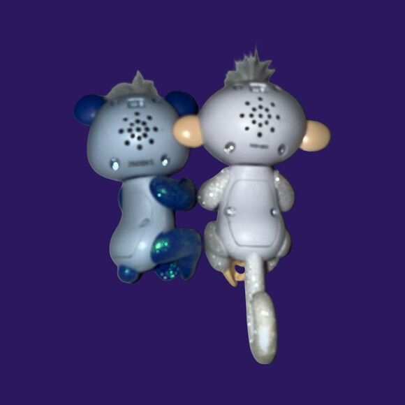 WowWee 2010 Fingerlings Beanie Panda & Lilac Monkey Glittery Figures A15 - Picture 3 of 6